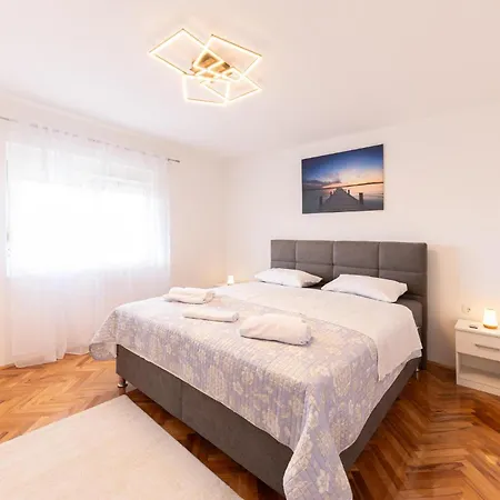Σπίτι διακοπών Awesome Home In Blato Na Cetini *